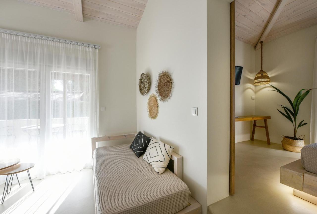 Karidi Beach Boutique Suites Vourvourou Exterior foto