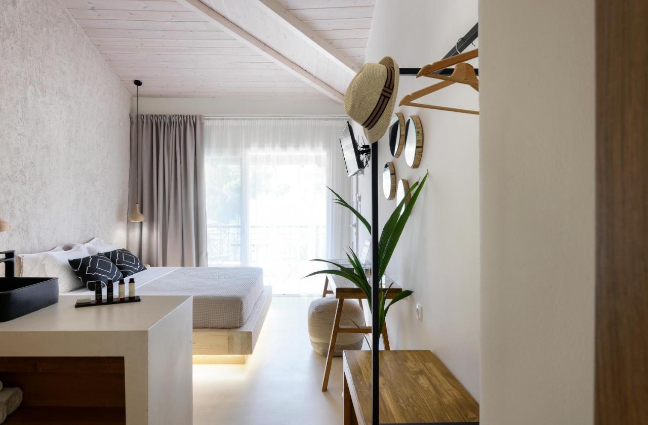Karidi Beach Boutique Suites Vourvourou Exterior foto